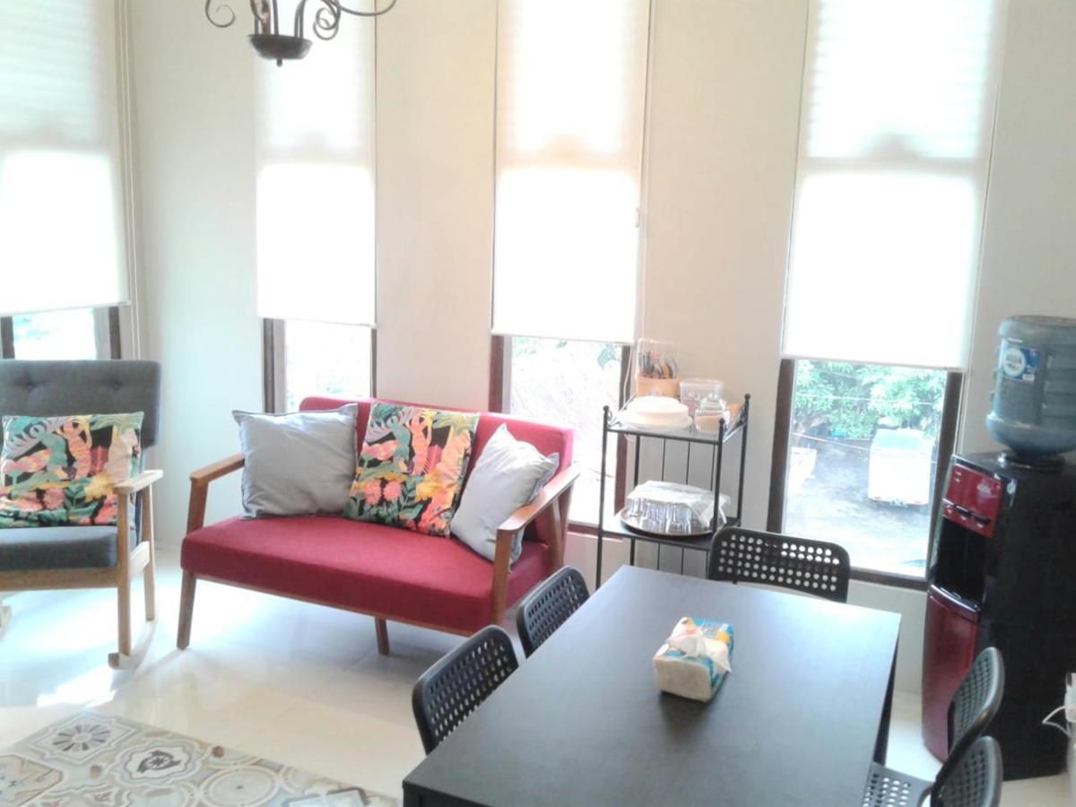 Sabi Guest House - Strategic Family -Married Couples Only- Hostel In Prawirotaman Джокякарта Екстериор снимка