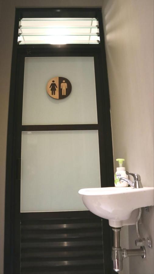 Sabi Guest House - Strategic Family -Married Couples Only- Hostel In Prawirotaman Джокякарта Екстериор снимка