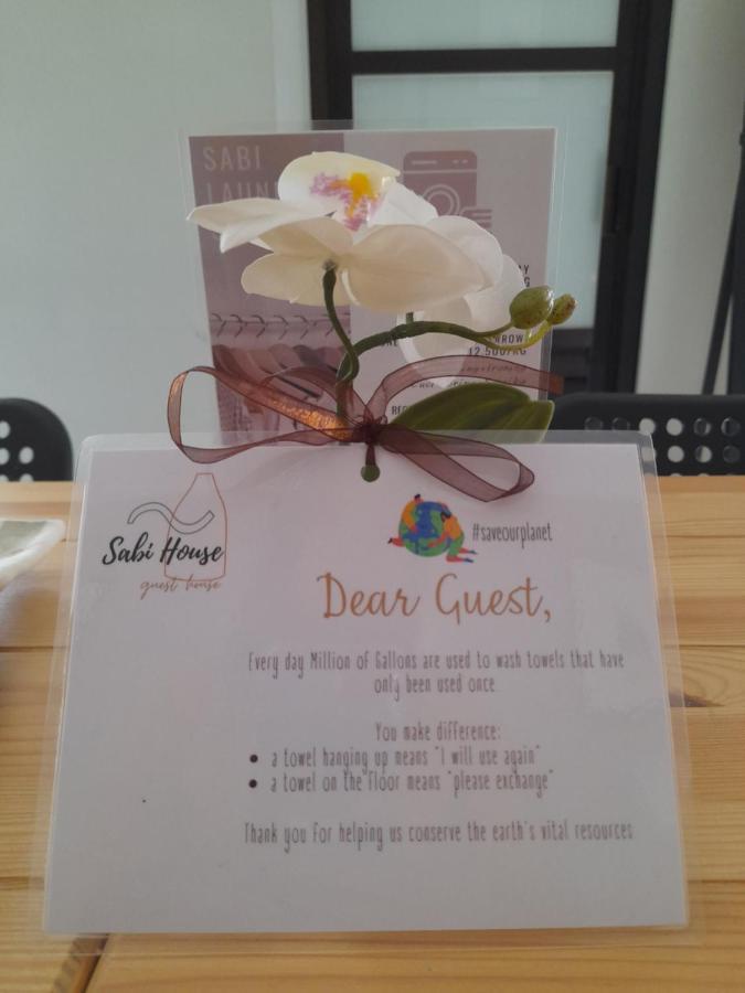 Sabi Guest House - Strategic Family -Married Couples Only- Hostel In Prawirotaman Джокякарта Екстериор снимка